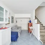 Σπίτι διακοπών Residential Area With Pool